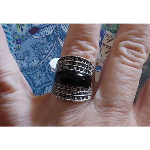 Sparkling Genuine Marcasite & Black Onyx Gemstone Wide Band Ring Sz 9 - Picture 4 of 4